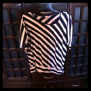 CUTE STRIPE TOP